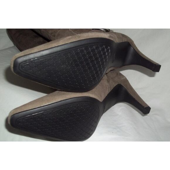 Circa Joan & David Gray Suede Knee High CJENTERTAIN Buckle Detail Boots 7.5 M - Picture 7 of 10